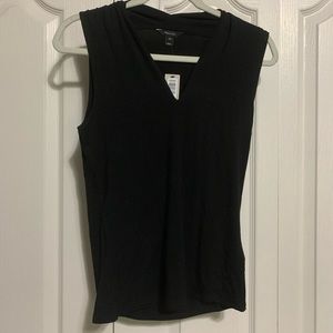 RW&CO Black V-Neck Sleeveless Top Size M NWT